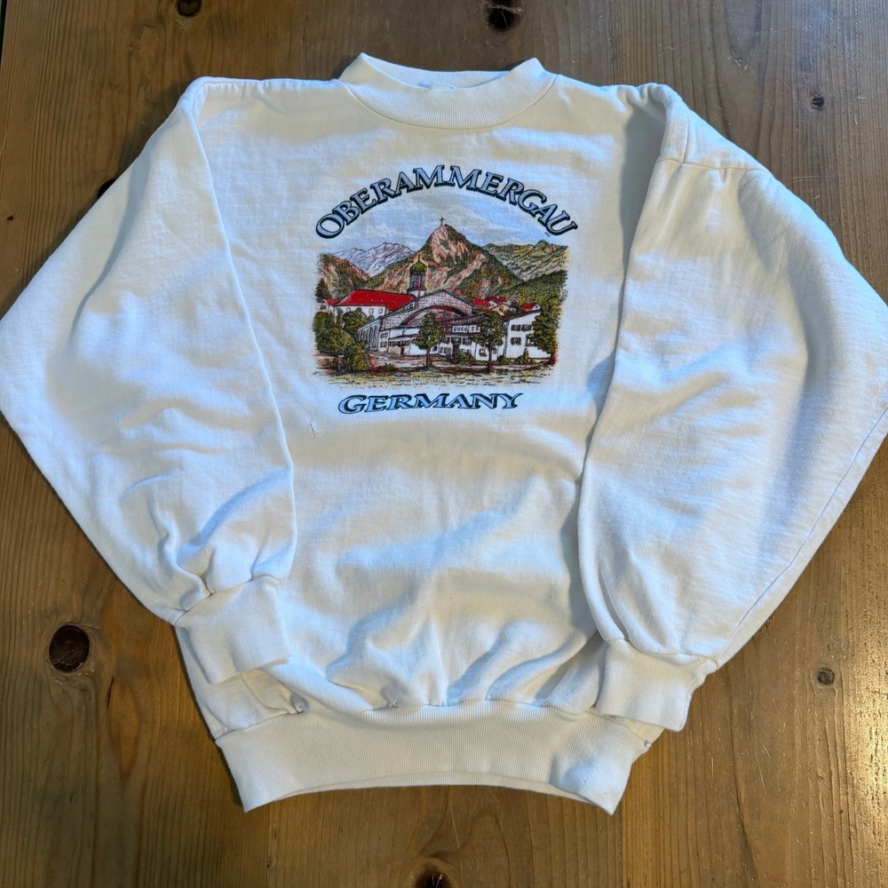 Vintage Oberammergau Germany Souvenir Sweatshirt White Graphic Crewneck Small